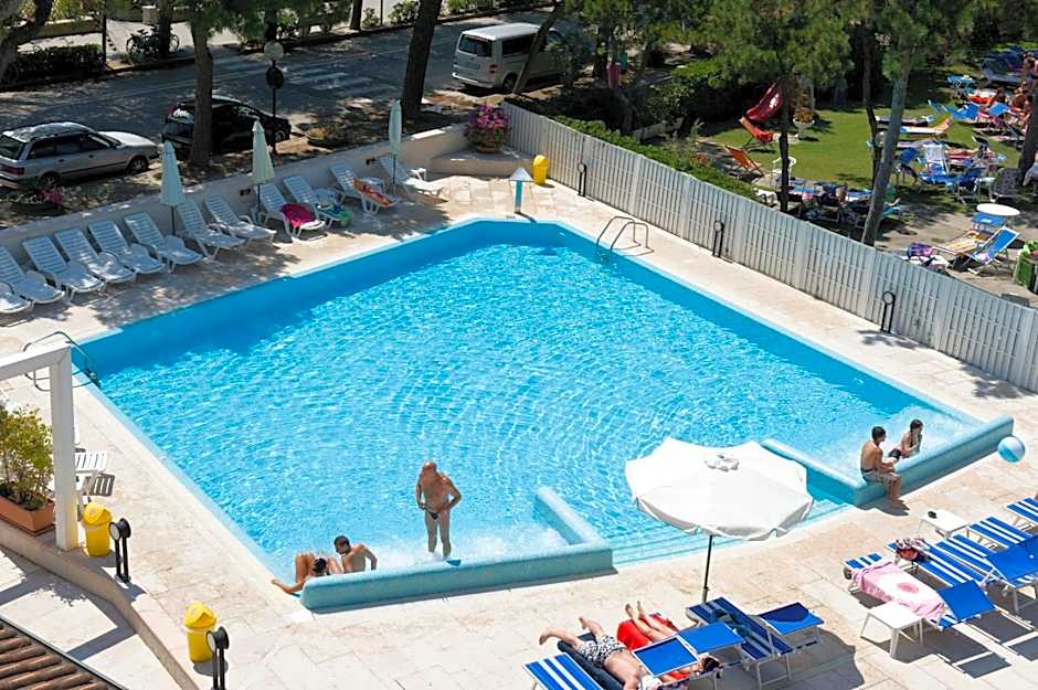 Hotel Bristol