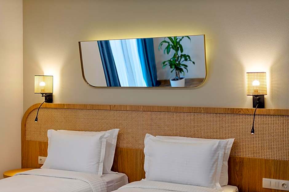 MiraMar Luxury Residences