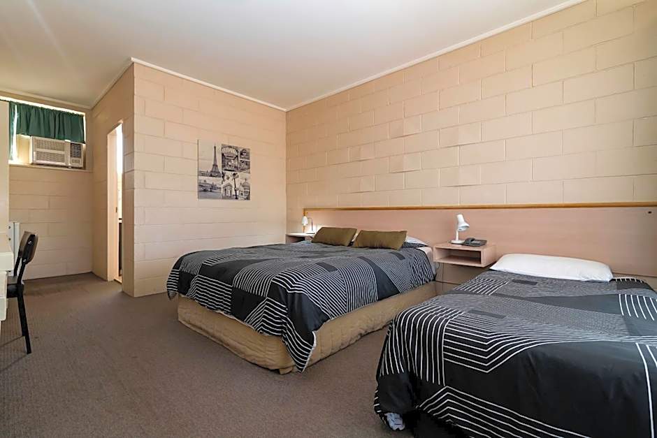 The Prince Mark Motor Inn