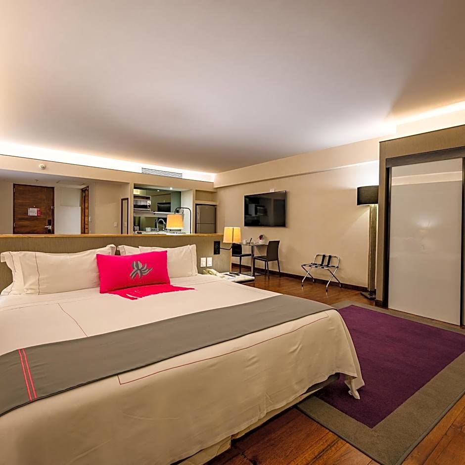 Las Suites Campos Eliseos