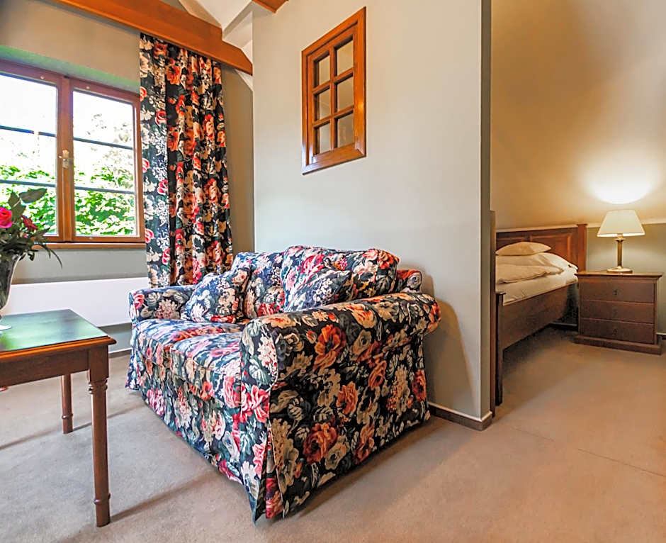Hotel Octarna - Free On-site Parking