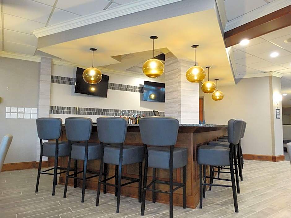 Best Western Premier Airport/Expo Center Hotel