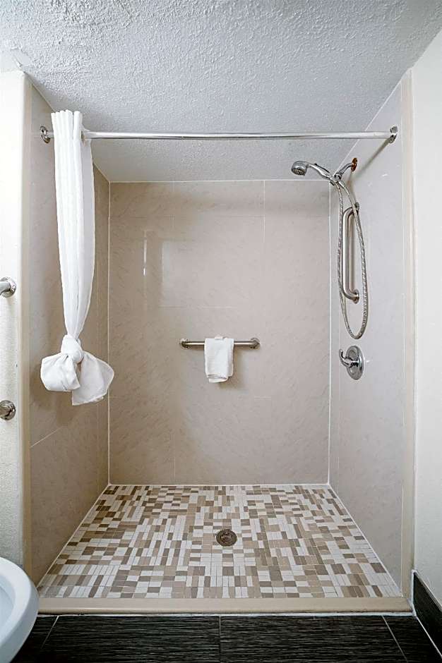 Americas Best Value Inn & Suites Phenix City