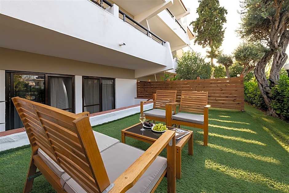 Terinikos Sunny Garden Hotel & Junior Suites