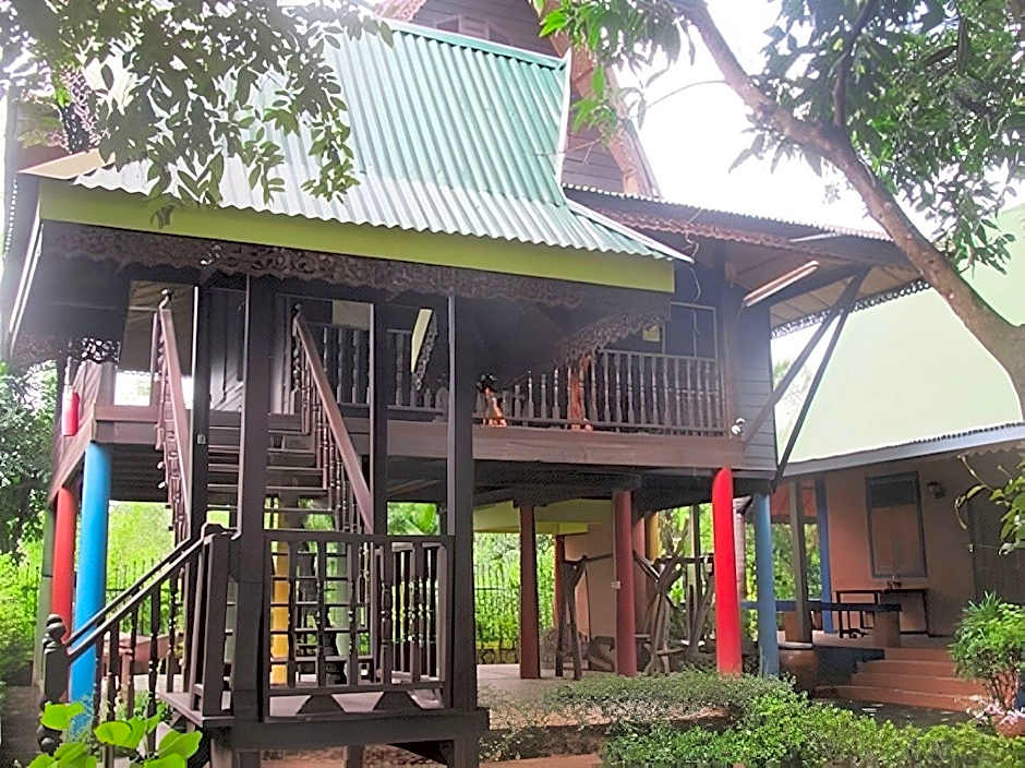 Orchid Hibiscus Guest House
