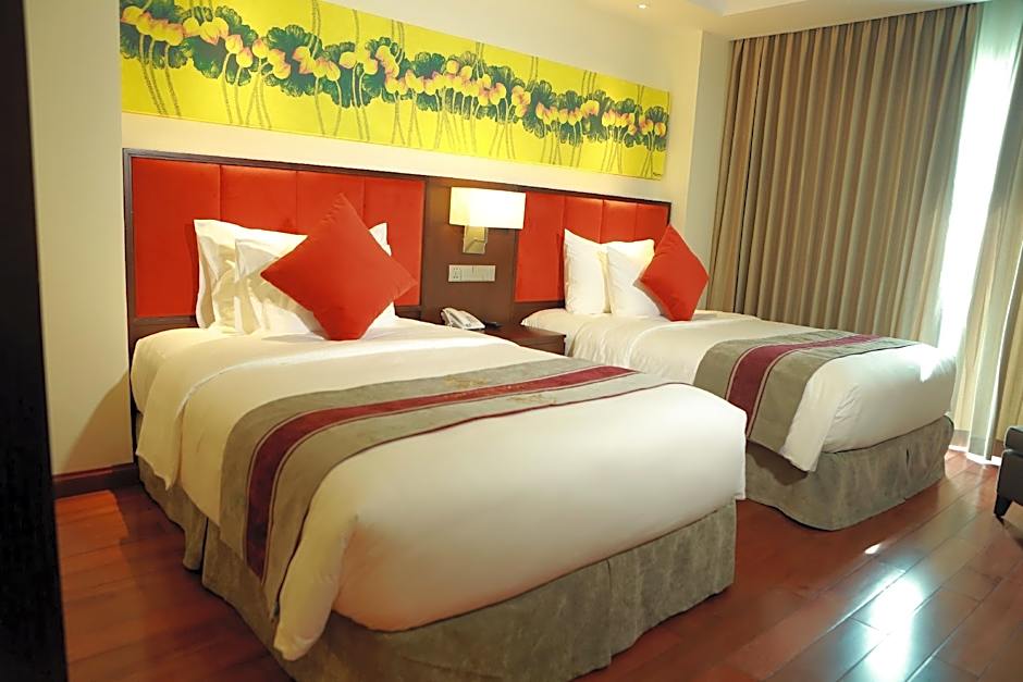 Summer Hotel