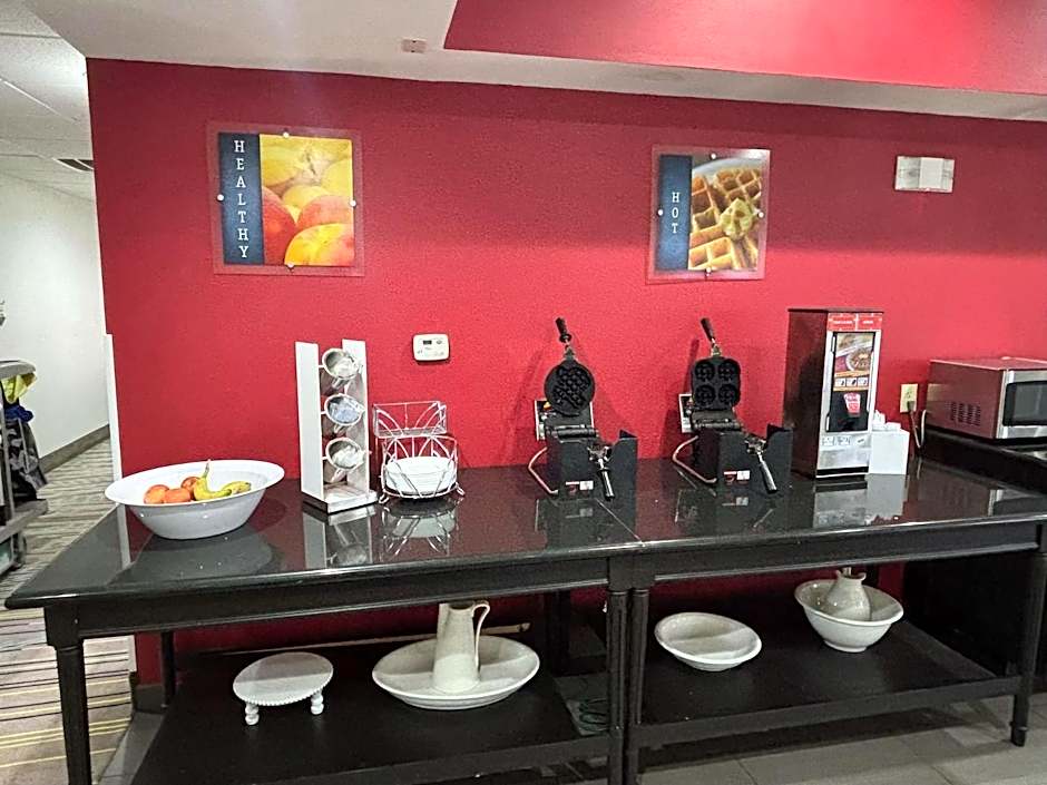 Ramada by Wyndham Burkburnett / Wichita Falls