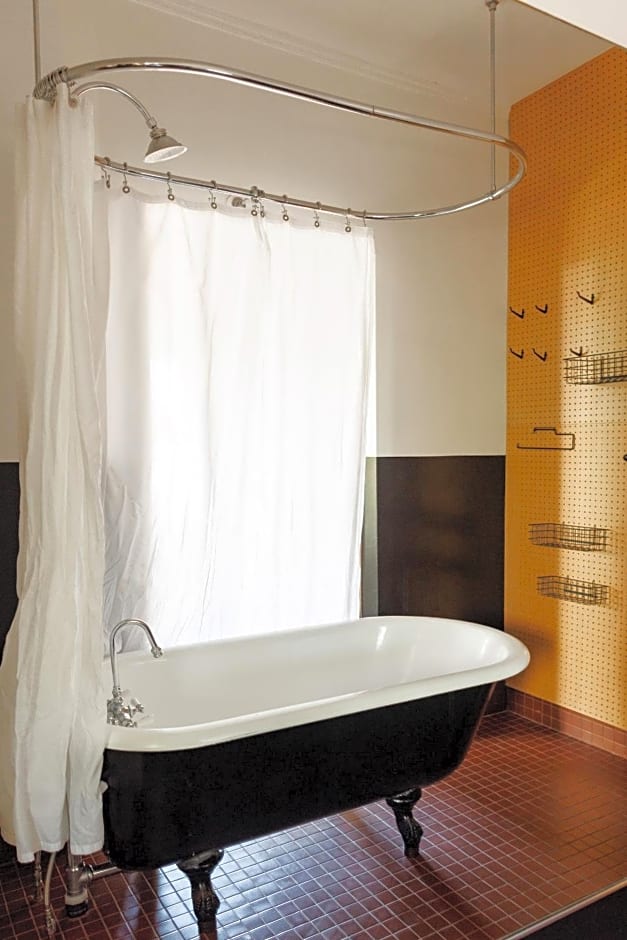 The Clyde Hotel Portland by Kasa