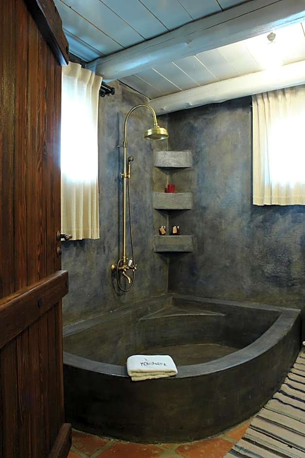 Montanema Handmade Village