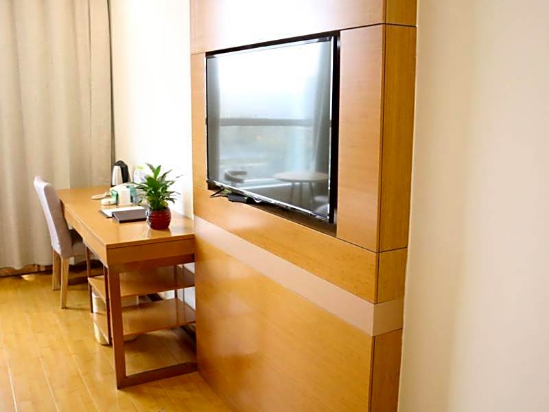 GreenTree Inn Linyi Mengshan North Road Express Hotel