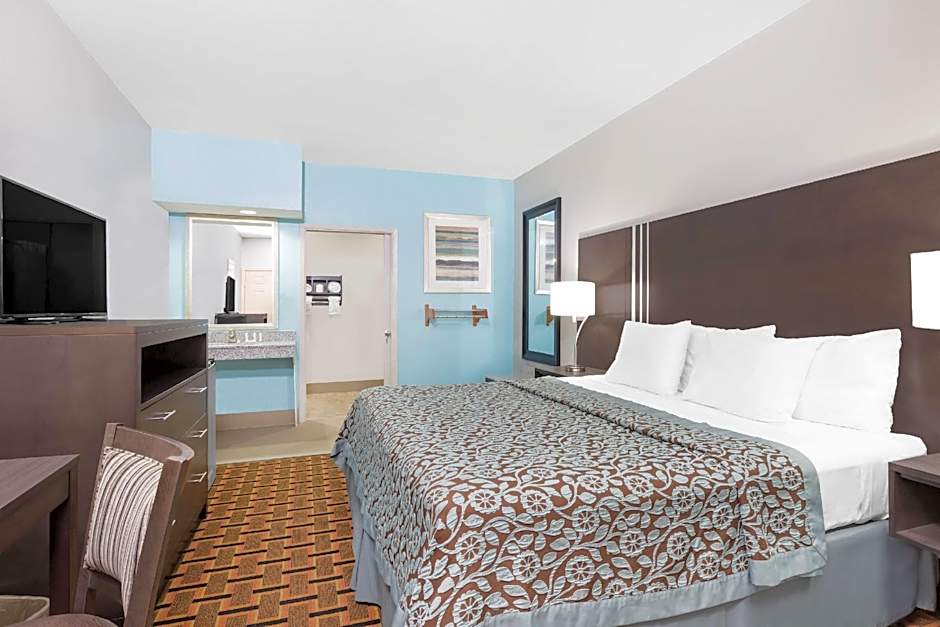 Photo 1 of 6 of Studio 2 Queen Beds Suite