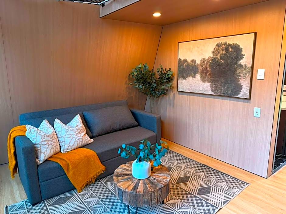 La Estela NatureSuite