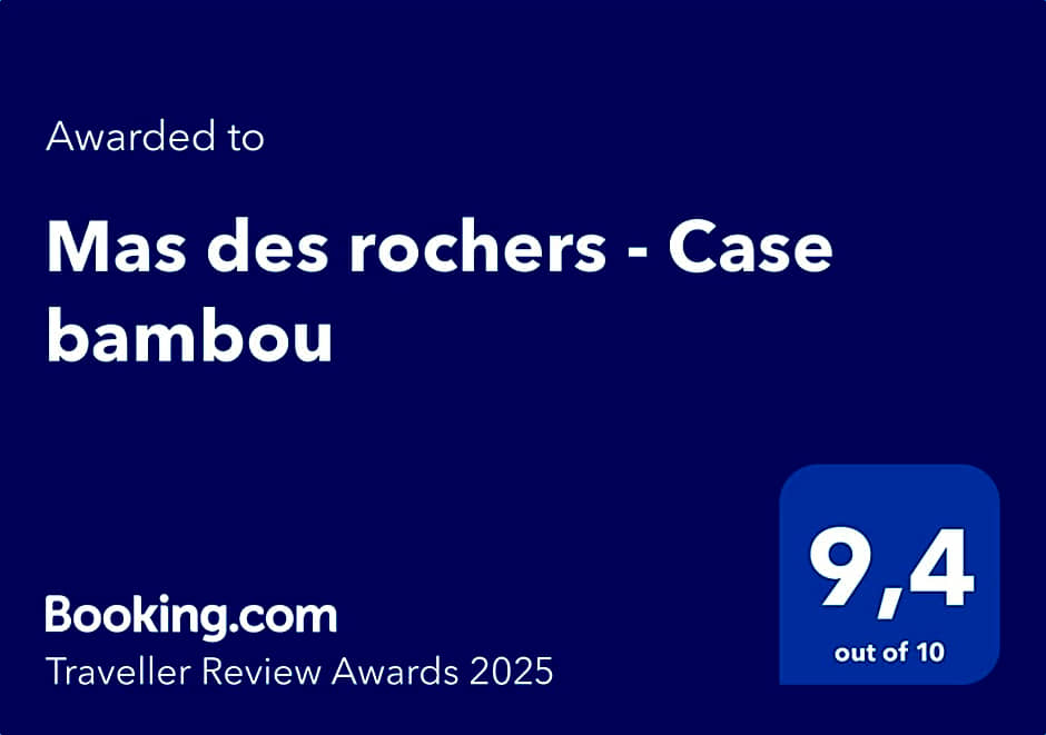 Gîtes Mas des rochers - Case bambou avec Spa
