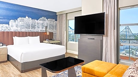 Deluxe King Room