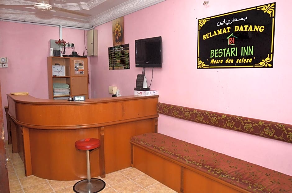 SPOT ON 89920 Muwaffaq Inn