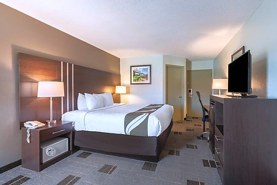 Quality Inn Cleveland North