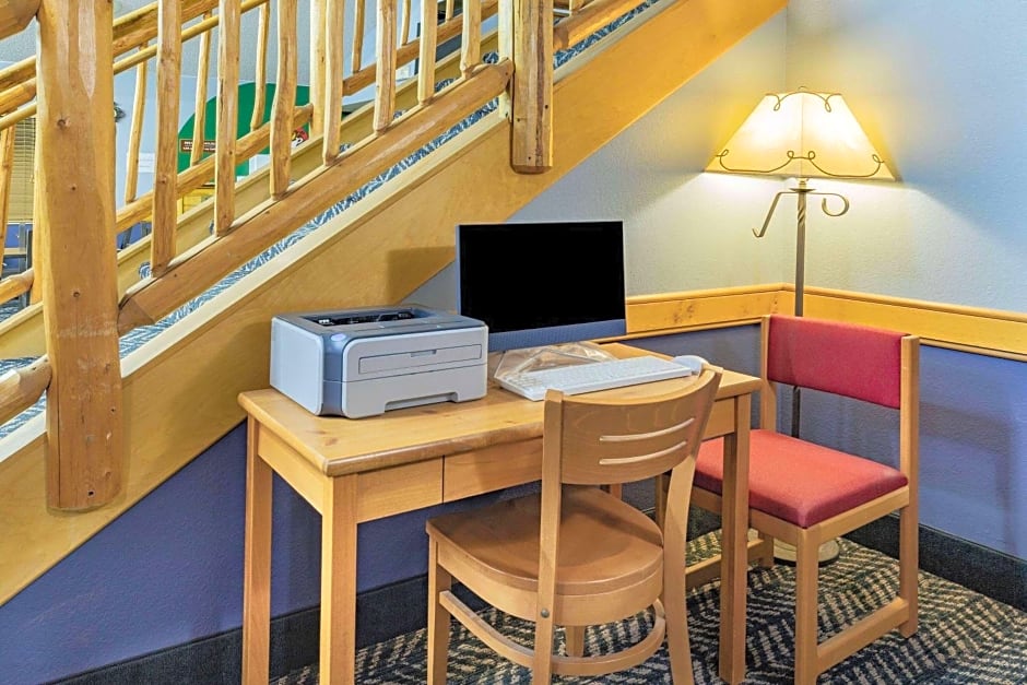 AmericInn by Wyndham Sayre