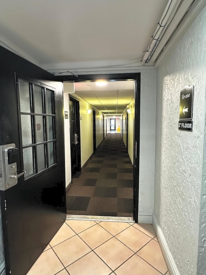 Motel 6 Hazelwood