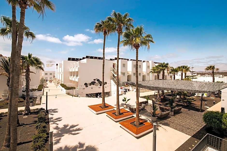 SENTIDO Aequora Lanzarote Suites