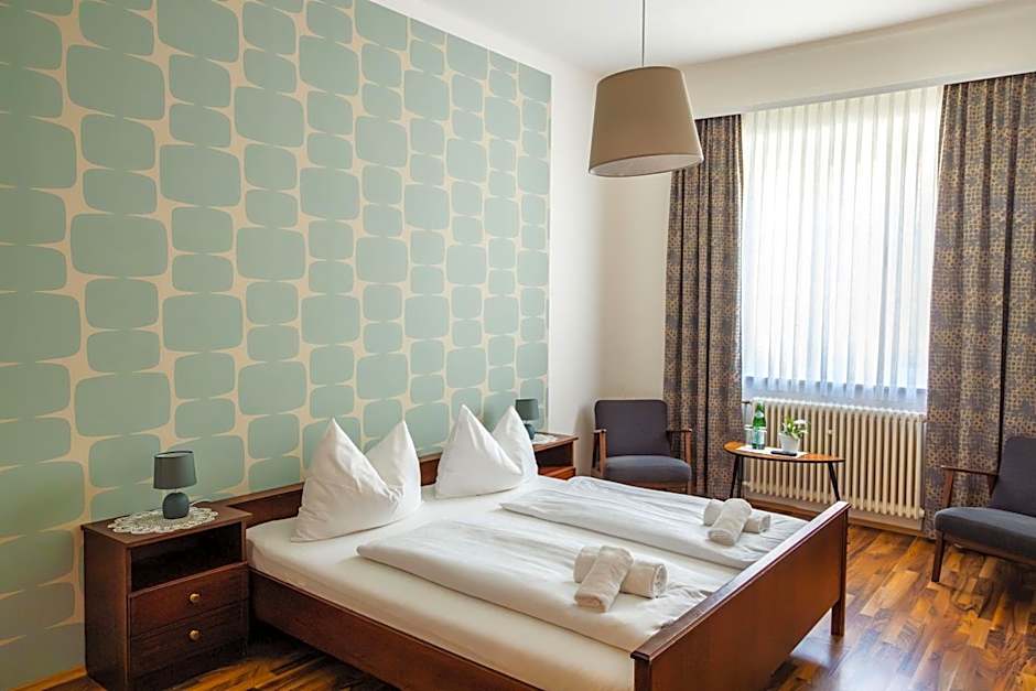Photo 1 of 11 of Double Room