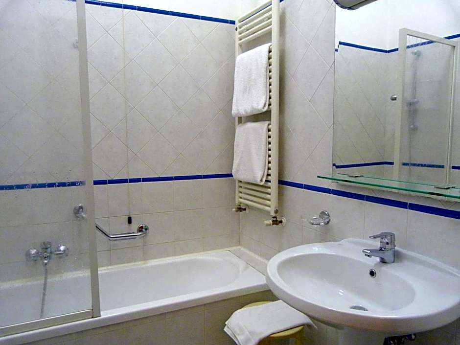 Hotel Centrale Byron