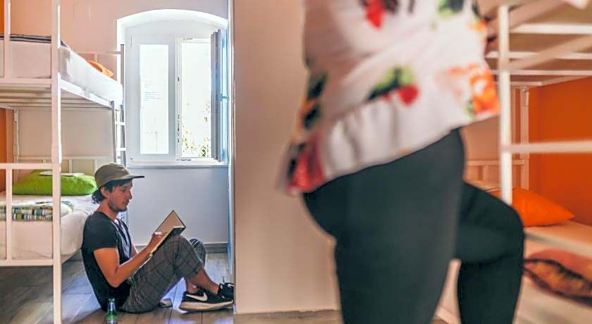 Booze & Snooze Social Hostel