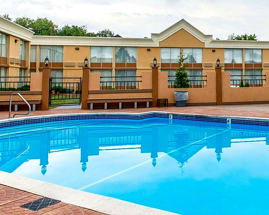 Quality Inn & Suites Indiana