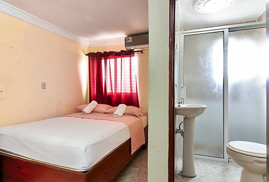 Tropical Island Apartahotel