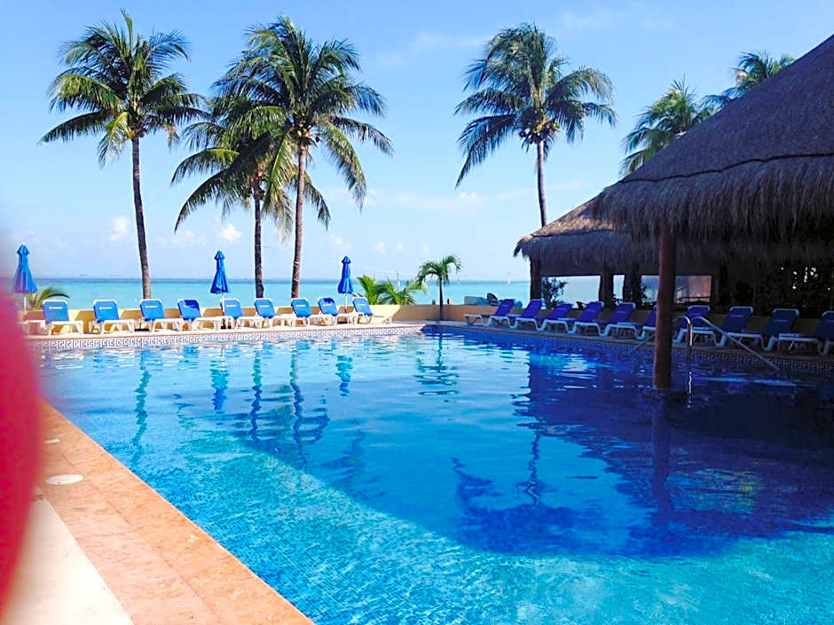 Nautibeach Beach Front Condos in North Beach