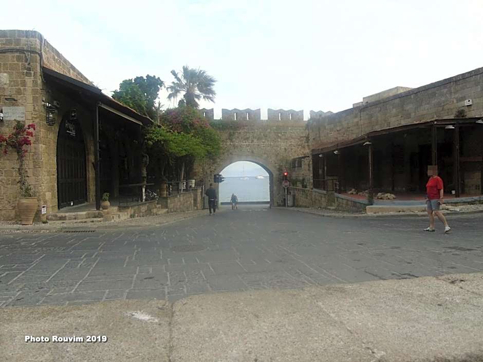 Star Sianna Village Rooms to let