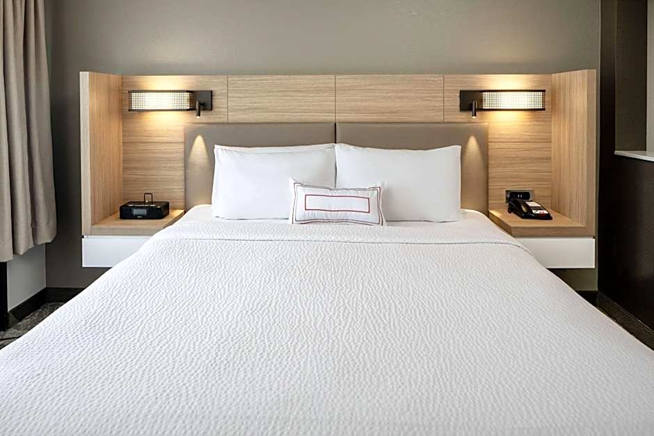 Sonesta Select Seattle Renton Suites