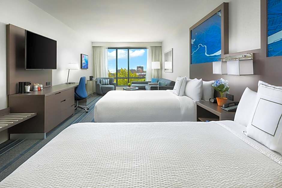 Courtyard by Marriott Boston Cambridge
