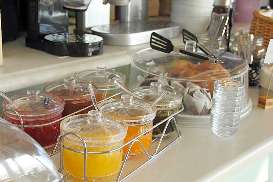 Esperides Beach Hotel Apartments