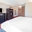 Baymont by Wyndham Brooklyn Center
