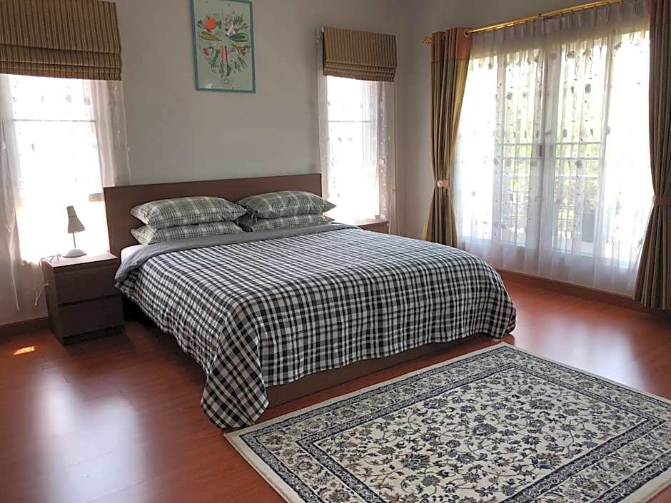 228 sqm large house gated community