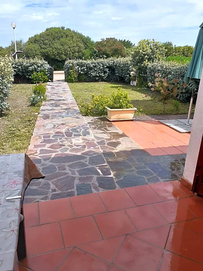 casa mirice in residence con piscina ,wifi,climatizzatore vicino al mare