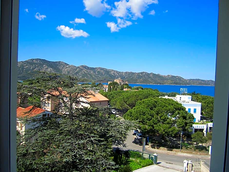 Hotel Madame Mere