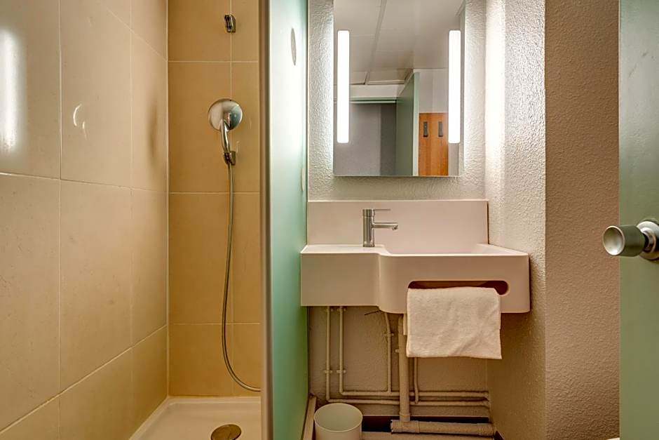 B&B Hôtel ORLY RUNGIS Aéroport