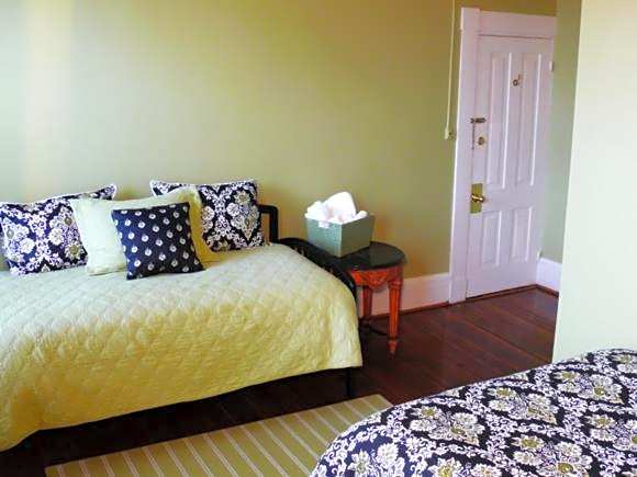 Photo 1 of 1 of Double Room
