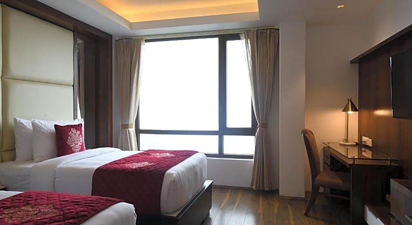 Ramada by Wyndham Gangtok Hotel & Casino Golden