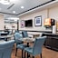 La Quinta Inn & Suites by Wyndham Auburn