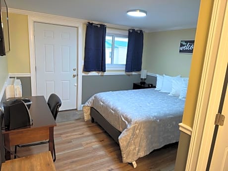 Queen Room