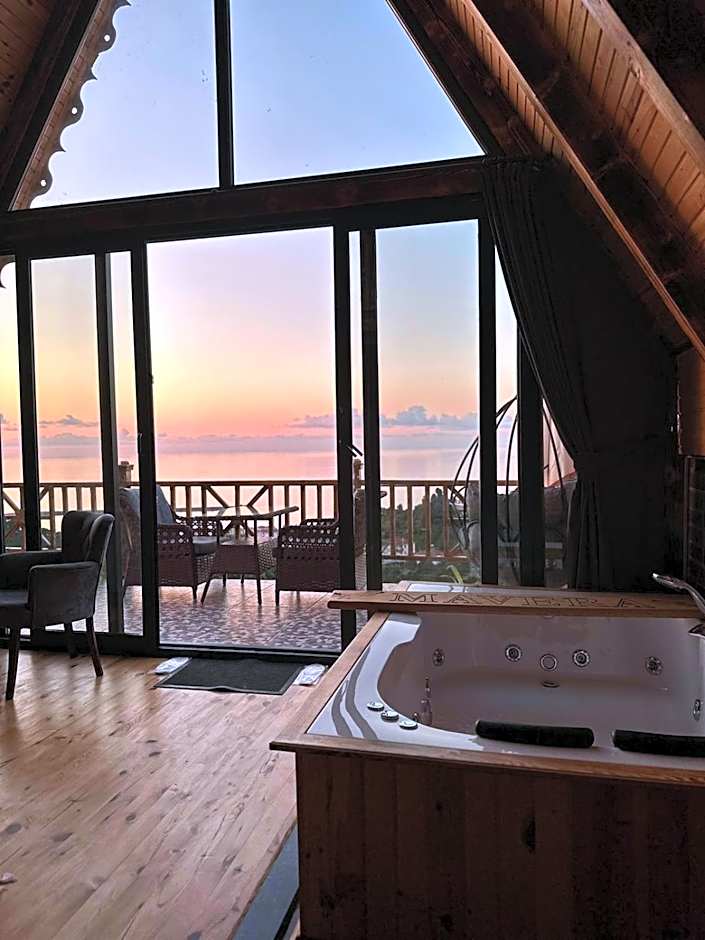 Mavera Suit Bungalow