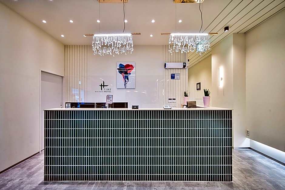 Gumi Time Hotel