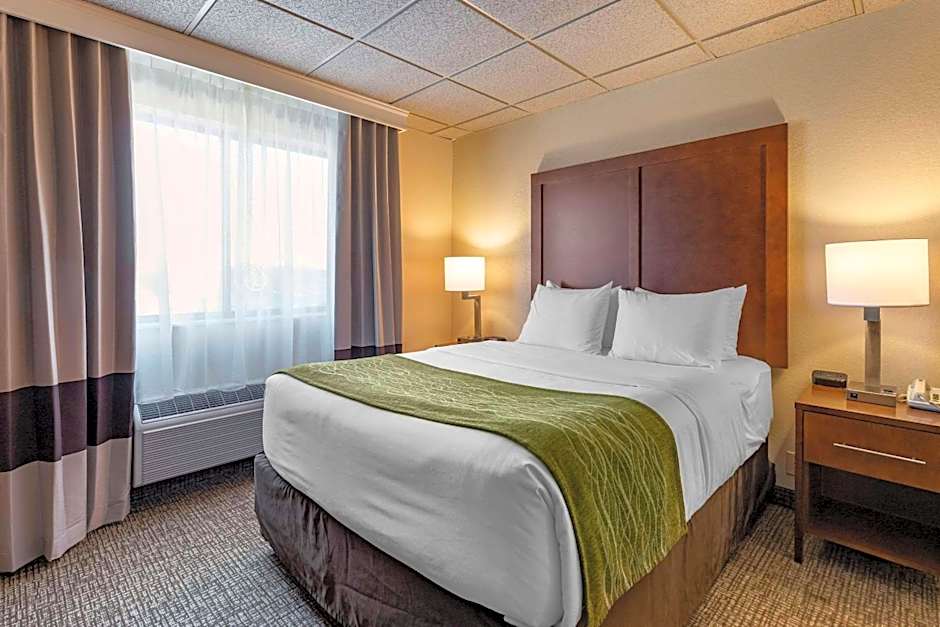Comfort Inn & Suites Gateway to Glacier National Park
