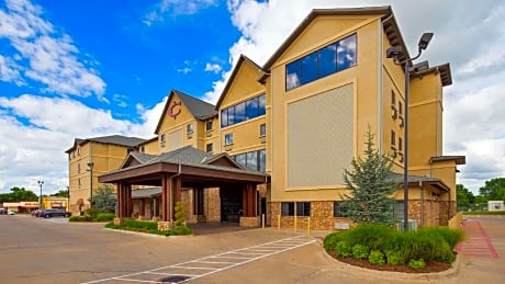 Best Western Plus Cimarron Hotel & Suites