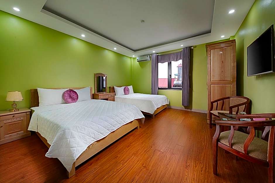 Golden Lotus Airport Hotel & Travel