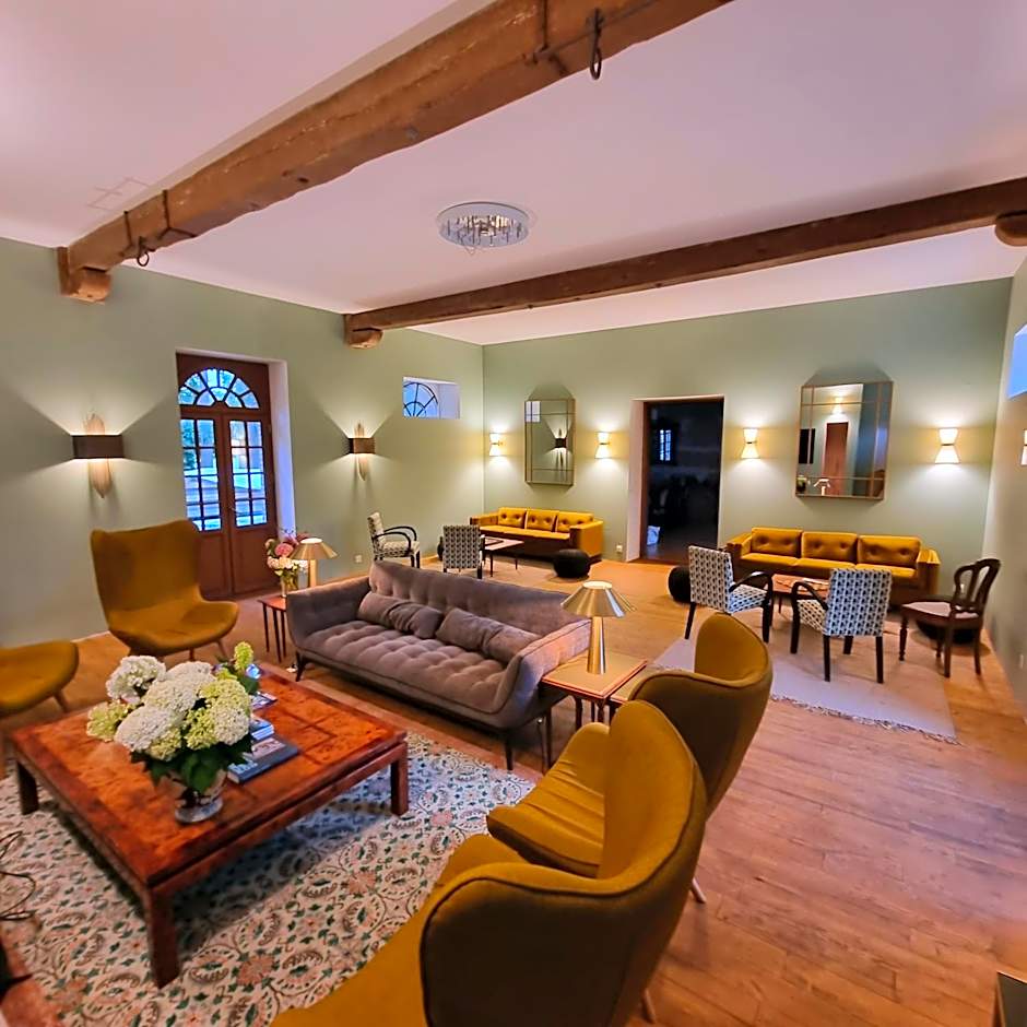 Les Ecuries du Château de Brumare