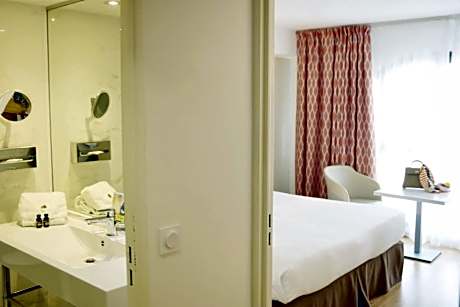 Classic Double Room with Free Breakfast