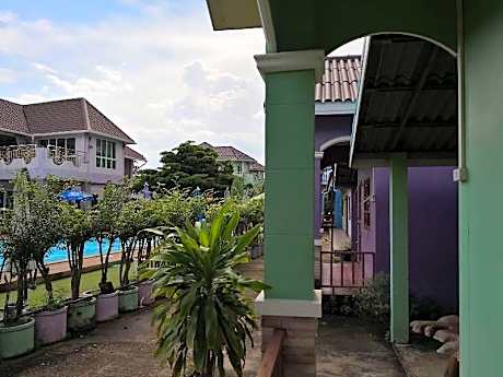 Turfan Hotel and Tigger Park